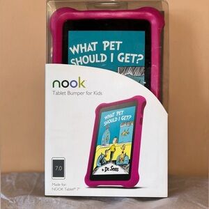 Nook Pink Neoprene Tablet Bumper for Kids 7" Nook by Barnes & Noble. NWTS